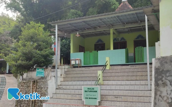 Thumbnail Rumor Muadzin Pertanda Kematian, Masjid di Pacitan Pilih Adzan Pakai MP3