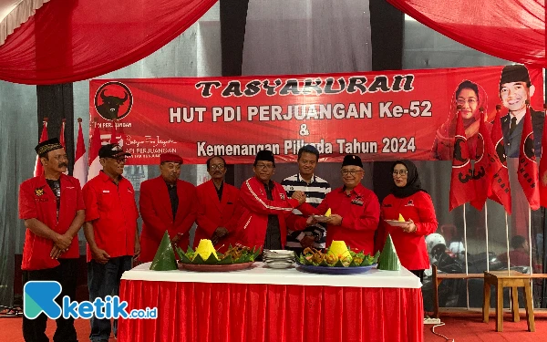 Thumbnail DPC PDIP Kabupaten Blitar Gelar Tasyakuran HUT: Tekankan Ketahanan Pangan dan Motto Satyam Eva Jayate