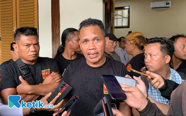 Thumbnail GPI Blitar Siap Laporkan Dugaan Korupsi Rumdin Wabup ke Presiden Prabowo