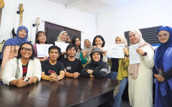 Thumbnail Dukung Ekonomi Kreatif, Gekrafs DPC Kota Batu Teken MOU dengan 6 Pemilik Usaha Mikro