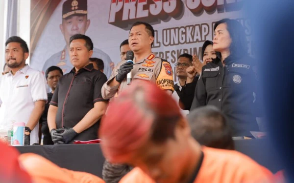 Thumbnail Polrestabes Surabaya Tangkap 32 Pelaku Curanmor, Warga Diminta Lebih Waspada