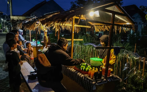 Thumbnail Kampung Legenda: Wisata Tempo Dulu Bernuansa Edukasi di Surabaya
