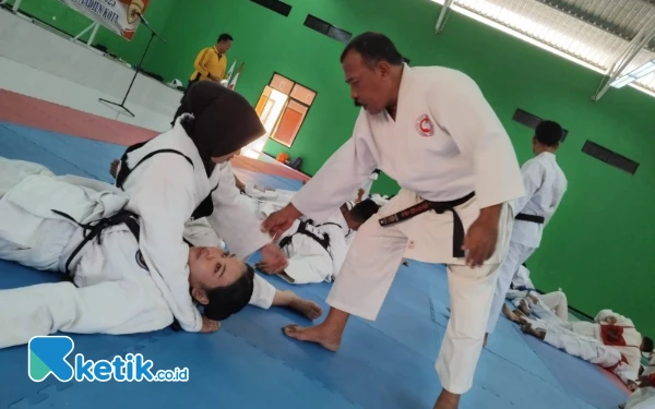 Thumbnail Serunya Latihan Teknik Bela Diri Polri di Polres Madiun Kota