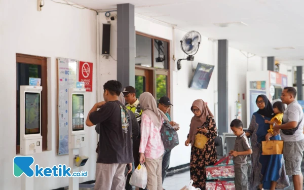 Thumbnail KAI Daop 7 Madiun Sambut Libur Panjang, 22 Ribu Lebih Tiket Telah Disiapkan