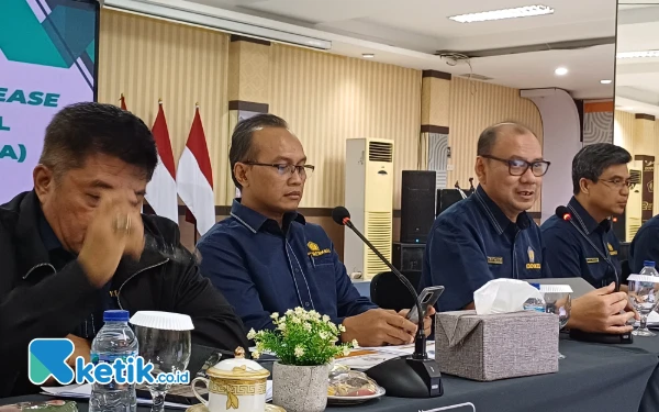 Thumbnail Fantastis! Realisasi APBN Jawa Timur Lampaui Target, Capai Rp270,37 Triliun