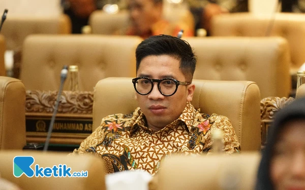 Thumbnail Anggota DPRD Jatim Nur Faizin Soroti Polemik HGB di Laut Sumenep Madura