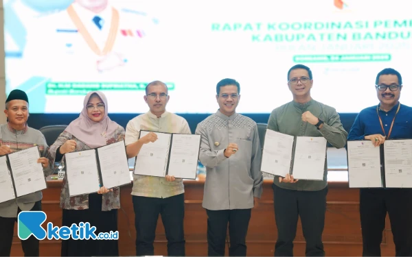 Thumbnail Laksanakan Inpres, Bupati Bandung Instruksikan OPD Pangkas Perjalanan Dinas 50 Persen