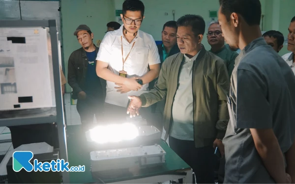 Komitmen PJU Ramah Lingkungan, Bupati Bandung Siap Gandeng Perusahaan Produk PLTS Lokal