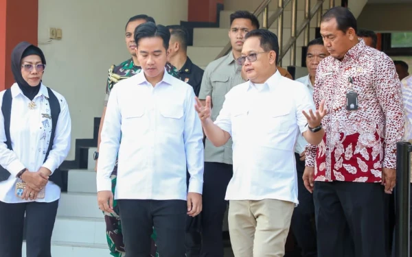 Thumbnail Wapres Tinjau Fasilitas Smanor, Pj Gubernur Jatim: Pembangunan Kolam Renang Jadi Prioritas