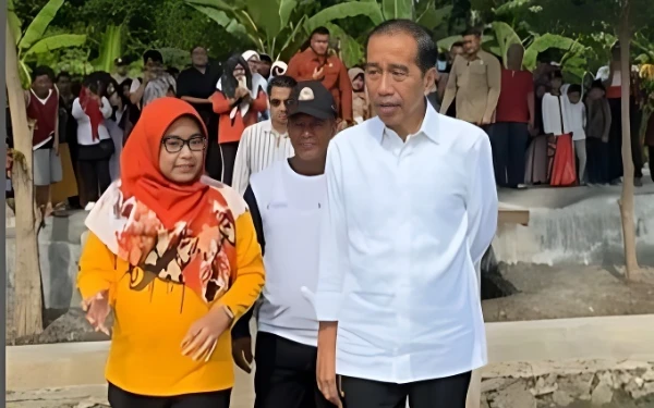 Thumbnail Akademisi Soroti Post Power Syndrom Jokowi