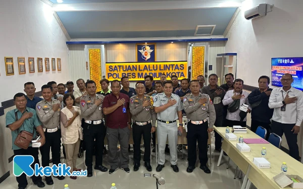 Thumbnail Satlantas Polres Madiun Kota Berikan Edukasi Rute dan Operasional bagi Awak Bus