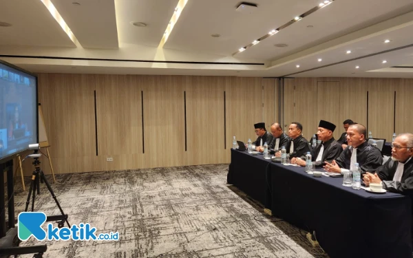 MK Putuskan Sengketa Pilgub Jatim 2024 Malam Ini