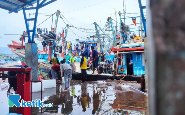 Thumbnail Cegah Konflik, Puluhan Kapal Asal Cilacap di Tamperan Pacitan Diminta Pergi