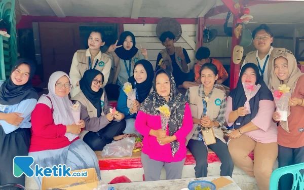 Bikin Kagum, Mahasiswa KKN Unila Kembangkan Buket dari Limbah Jagung Bernilai Jual