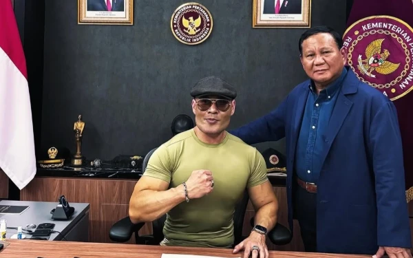 Thumbnail Resmi Dilantik Jadi Stafsus Menhan, Berikut Profil Lengkap Deddy Corbuzier