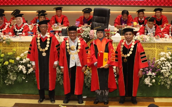 Thumbnail 3 Guru Besar Baru di Untag Surabaya Siap Berkontribusi untuk Negeri