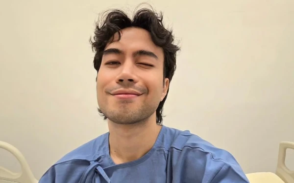 Thumbnail Berita - Vidi Aldiano Putuskan Berhenti Kemoterapi, Kenapa?