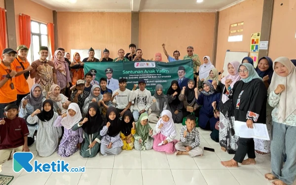 Thumbnail Bapperida Santuni Puluhan Anak Yatim Tasyakur Bin Nimah Dilantiknya Bupati dan Wabup Bandung