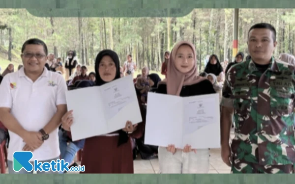 Thumbnail DIsdukcapil Kabupaten Bandung - Yonif 330 Jemput Bola Layanan Adminduk