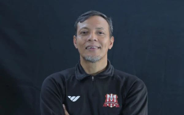 Thumbnail Sepak Bola Indonesia Berduka, Legenda Persebaya Bejo Sugiantoro Meninggal Dunia