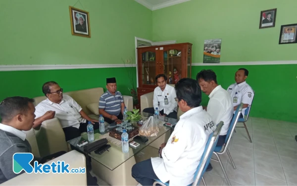 Thumbnail Bupati Situbondo Kecewa 5 Kades ‘Bolos’ Musrembang, Berujung Teguran Camat