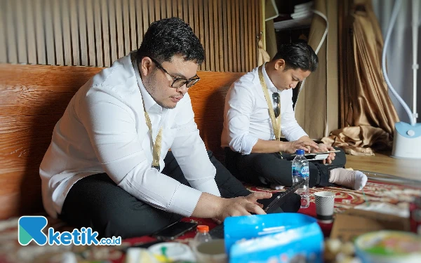 Thumbnail Retret di Magelang, Bupati Kediri Mas Dhito Ikuti Pembekalan Sambil Kerjakan Tugas Akademik