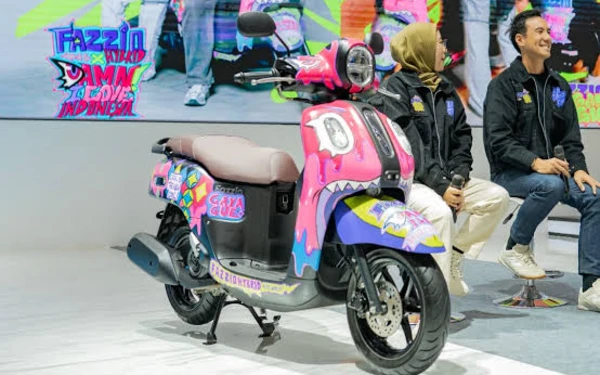 Thumbnail Kolaborasi Yamaha Fazzio & Damn! I Love Indonesia: Skutik Hybrid dengan Sentuhan Fashion Lokal