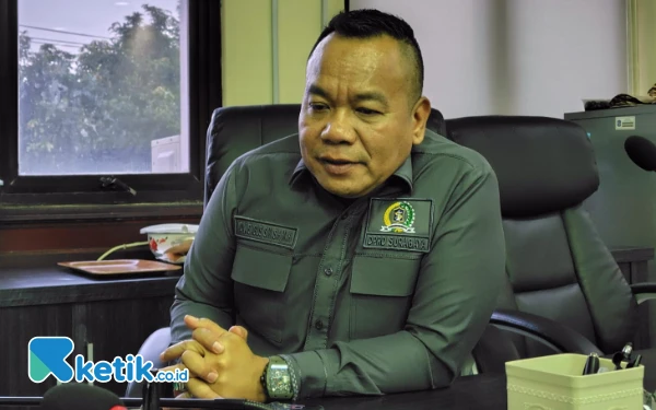 Thumbnail DPRD Surabaya Beri Catatan Khusus Wali Kota Soal Lelang Jabatan: Jangan Satu Circle Aja!