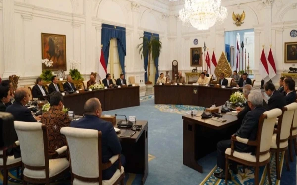 Thumbnail Terkuak! Ini Alasan Presiden Prabowo Bertemu Konglomerat Indonesia di Istana Negara