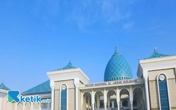 Thumbnail Mengulik Sejarah Masjid Al-Akbar Surabaya Beserta 7 Pendirinya