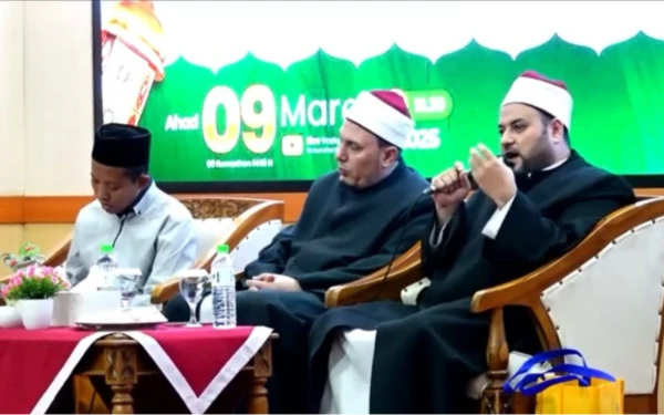 Dua Syekh Al-Azhar Kairo Kunjungi Ponpes Nurul Jadid Paiton