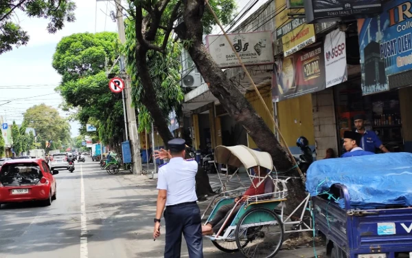 Komisi C DPRD Lumajang Pantau Pendapatan dari Sektor Parkir