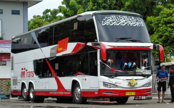 Thumbnail Berita - Ini Rekomendasi PO Layani Mudik Lebaran Jakarta - Surabaya Pakai Bus Double Decker