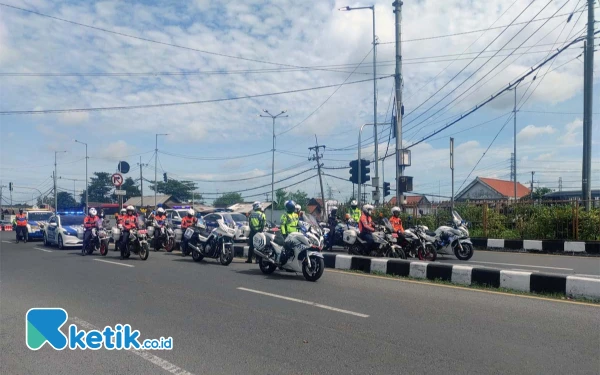 Thumbnail Berita - Jalan Letjen Sutoyo Waru Arah Terminal Purabaya Bungurasih Resmi Satu Arah, Awas Kena Tilang!