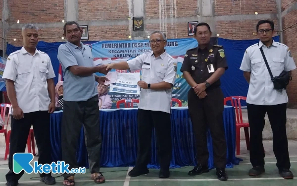 Thumbnail Berita - Ganti Untung Lahan Srau-Watukarung Pacitan Cair, Warga Mendadak Tajir