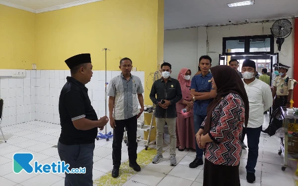 Thumbnail Berita - Komisi IV DPRD Sampang Sidak RSUD dr Mohammad Zyn, Pastikan Pelayanan Optimal Jelang dan Sesudah Lebaran