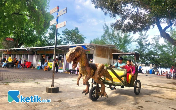 Thumbnail Libur Lebaran, THP Kenjeran Surabaya Diserbu Pengunjung