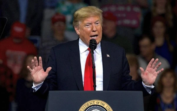 Thumbnail Trump Umumkan Kenaikan Tarif 32% untuk Barang Impor dari Indonesia