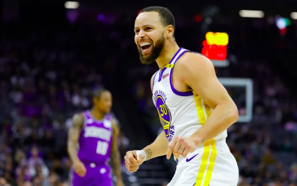 Thumbnail Hasil NBA Lakers vs Warriors: Curry Balaskan Tiga Kekalahan Beruntun Warriors Musim Ini