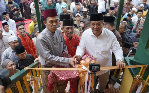 Thumbnail Bupati Asahan dan Ustadz Abdul Somad Resmikan Replika Rumah Tuan Syekh Silau, Wujud Pelestarian Budaya