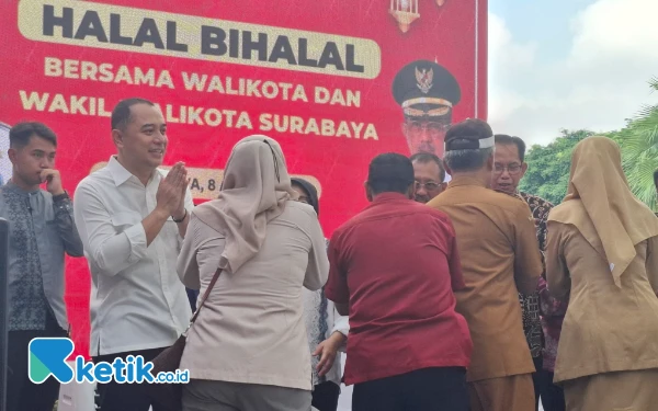 Thumbnail Berita - Eri Cahyadi Ungkap ASN Tak Ada yang Bolos di Hari Pertama Masuk Kerja