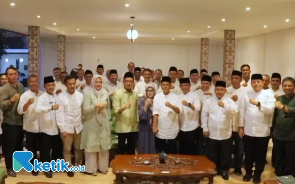 Thumbnail Berita - Bupati Bandung Gerak Cepat Bentuk Koperasi Merah Putih di Setiap Desa/Kelurahan, Biaya Pendirian Ditanggung APBD