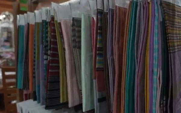 Thumbnail Berita - 5 Dampak Ekonomi Kebijakan AS Terapkan Impor Pajak 35 Persen Menurut Kadin Jatim