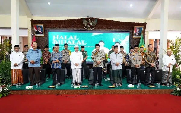 Thumbnail Berita - Bupati Bondowoso Gelar Halal Bihalal di Pendopo Kabupaten, Begini Pesan yang Disampaikan