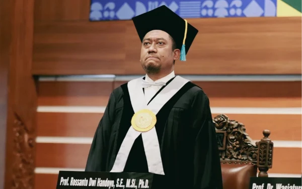 Thumbnail Berita - Tarif Impor AS Bikin Geger, Ini Solusi Strategis dari Pakar Ekonomi Internasional Unair