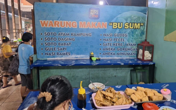 Thumbnail Berita - Warung Bu Sum: dari Tempat Kecil hingga Jadi Ikon Kuliner Pasar Beringharjo Yogyakarta