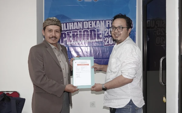 Thumbnail FISIP UB Cari Dekan! Ahmad Imron Rozuli Pertama Kali Daftarkan Diri, Ini Sosoknya