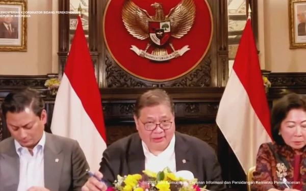 Thumbnail Berita - Diganjar Tarif 47%, Indonesia Negosiasi AS dengan Pembelian Energi Rp168,2 Triliun