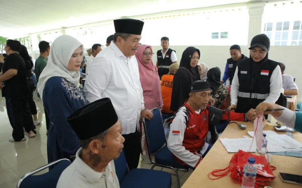 Thumbnail Berita - Pastikan Calon Haji Sehat, Taufik Zainal Beri Pujian Program Dinas Kesehatan Asahan