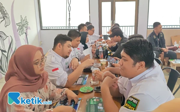 Thumbnail Berita - Gali Potensi Investasi, HIPMI Jember Ajak 'Business Matching' Pengusaha Muda Pasuruan